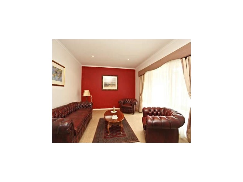 4/19 Braemar Street, Croydon VIC 3136