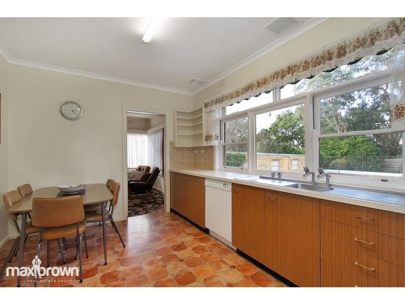 26 Hawthory Road, Kilsyth VIC 3137