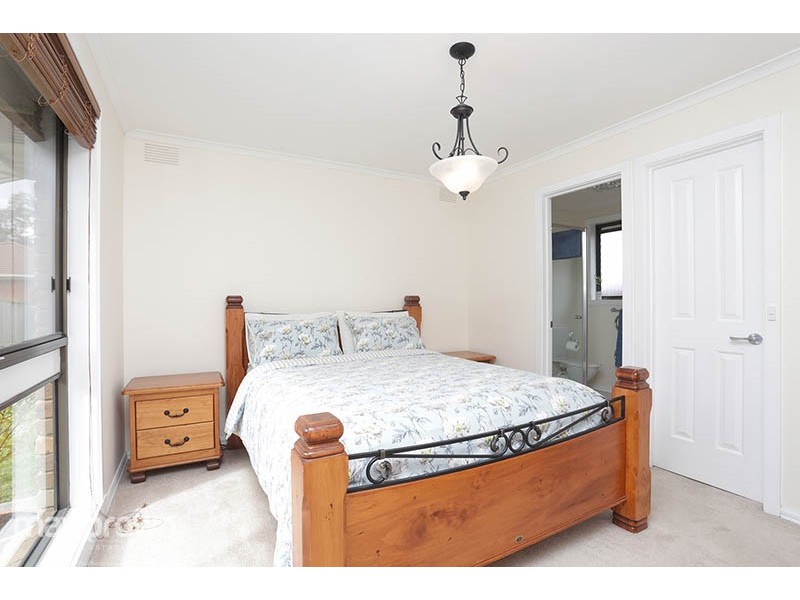 15 Gordon Street, Croydon VIC 3136