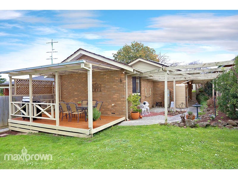 15 Gordon Street, Croydon VIC 3136