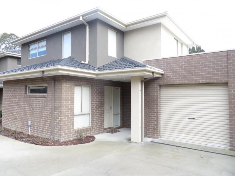 2/50 Surrey Road East, Croydon VIC 3136