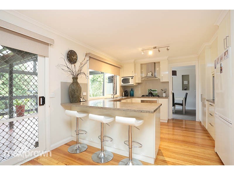 6 Tara Close, Croydon VIC 3136