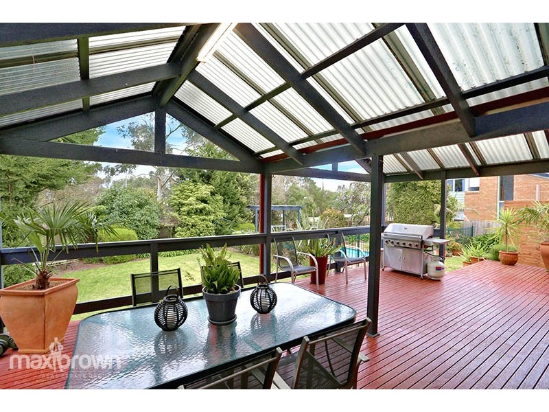 6 Tara Close, Croydon VIC 3136