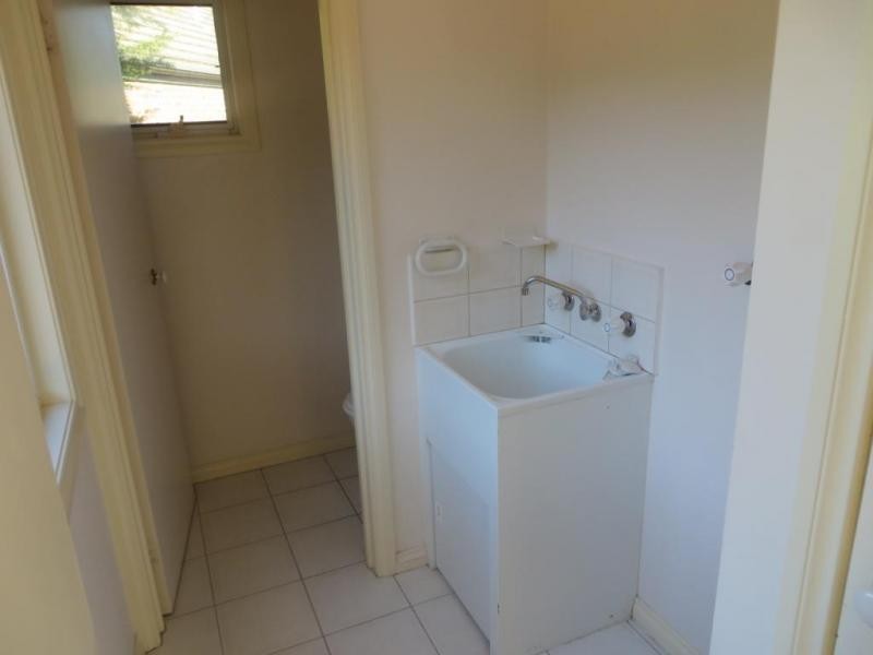 12/5 Devenish Avenue, Montrose VIC 3765