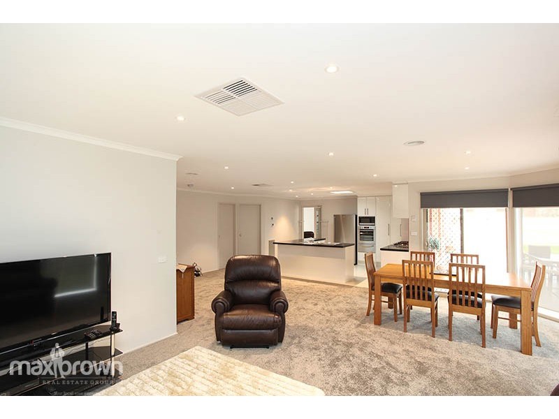 15 Baystone Place, Lilydale VIC 3140