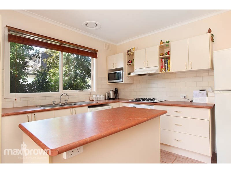 30 Diane Crescent, Mooroolbark VIC 3138