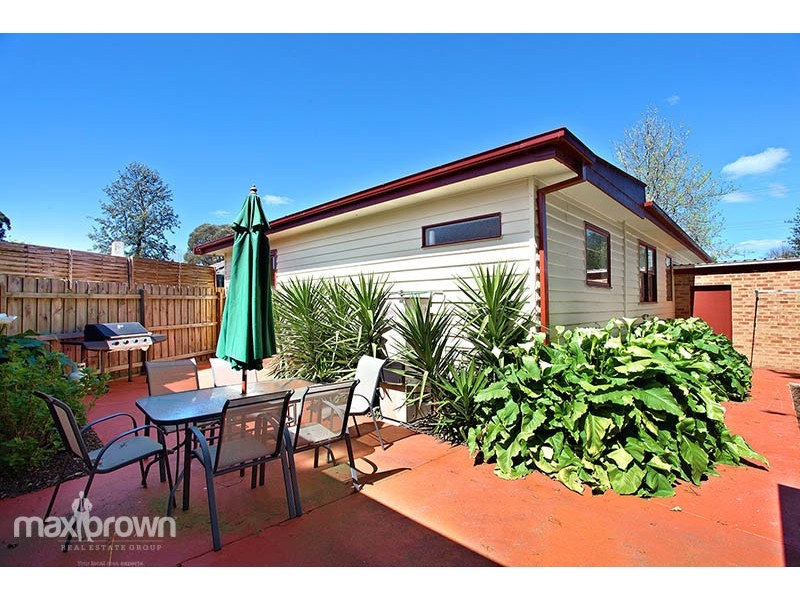 30 Diane Crescent, Mooroolbark VIC 3138