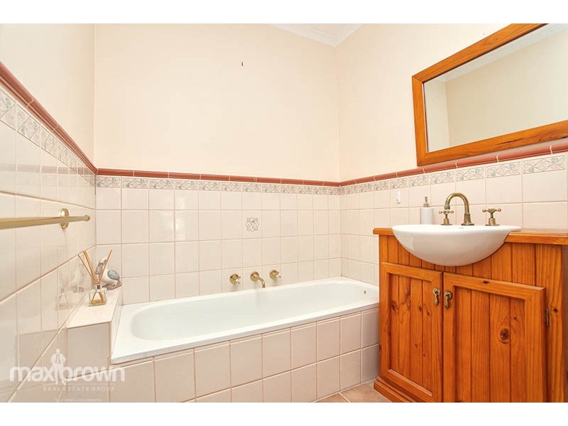 30 Diane Crescent, Mooroolbark VIC 3138