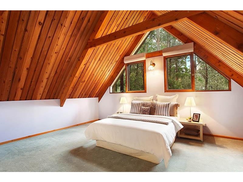 74 The Crescent, Sassafras VIC 3787