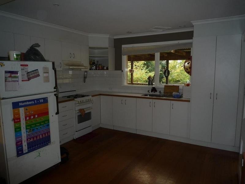 33 Frederick Street, Croydon VIC 3136
