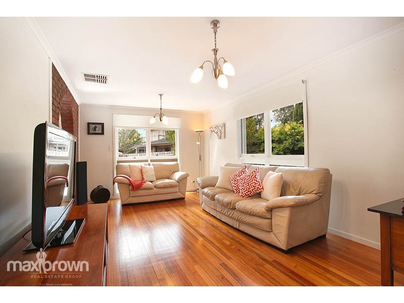 43 Landstrom Quadrant, Kilsyth VIC 3137