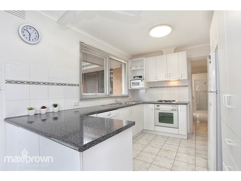 45 Geoffrey Drive, Kilsyth VIC 3137