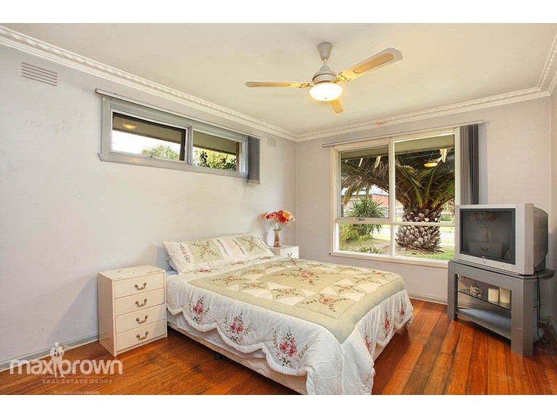 45 Geoffrey Drive, Kilsyth VIC 3137