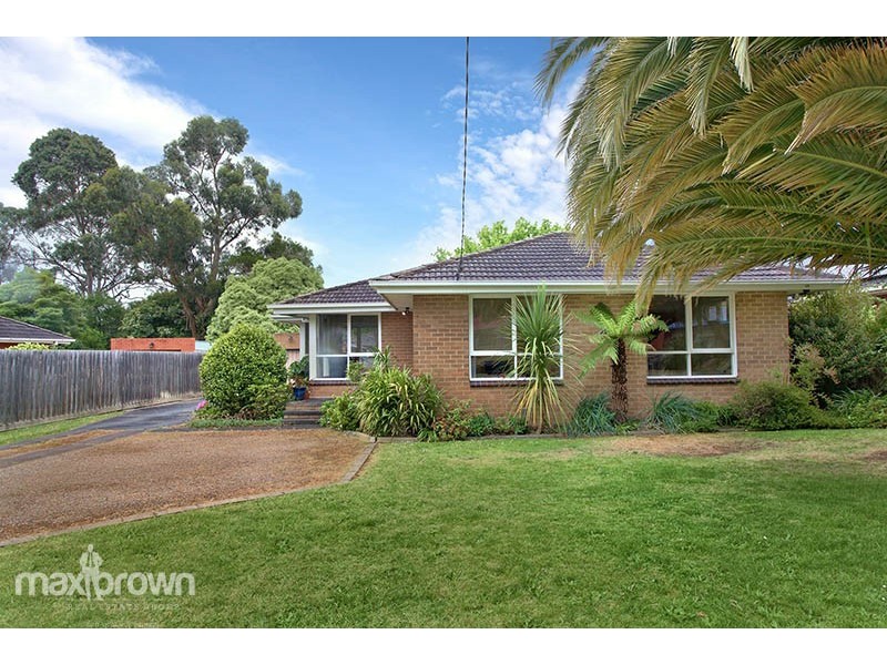 45 Geoffrey Drive, Kilsyth VIC 3137