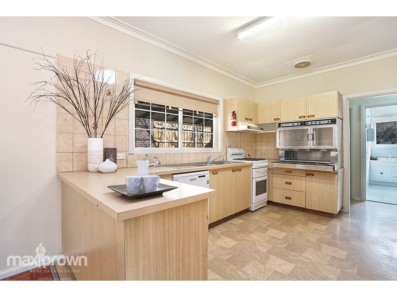 202 Lincoln Road, Croydon VIC 3136