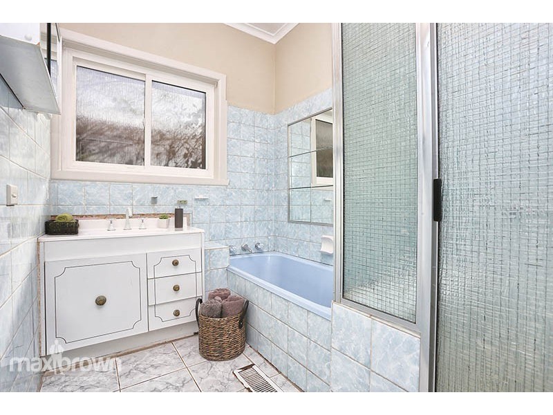 202 Lincoln Road, Croydon VIC 3136