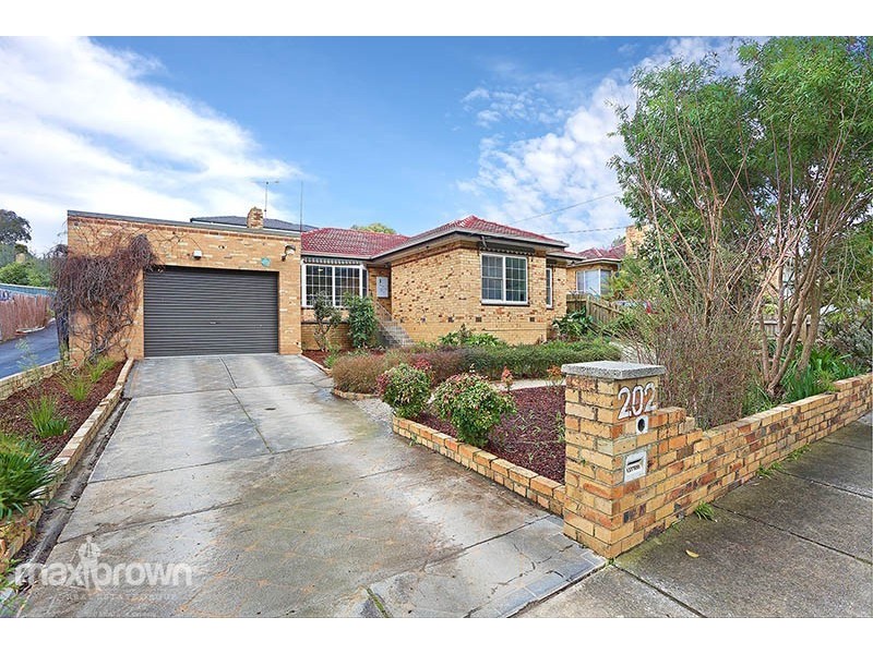 202 Lincoln Road, Croydon VIC 3136