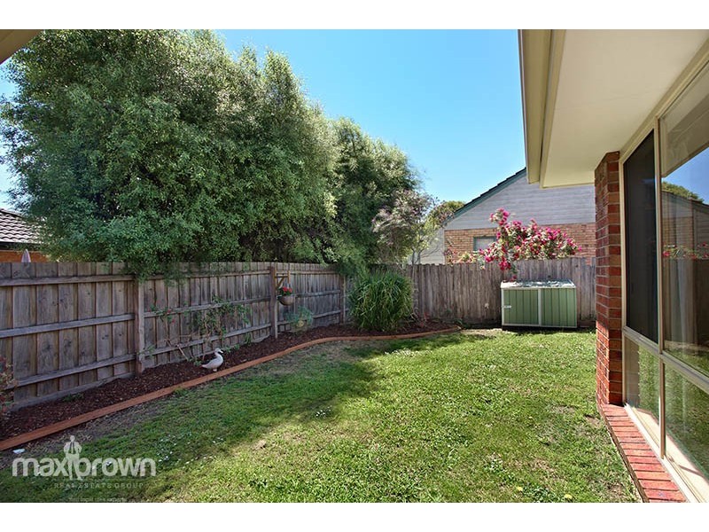 21 Manchester Road, Mooroolbark VIC 3138