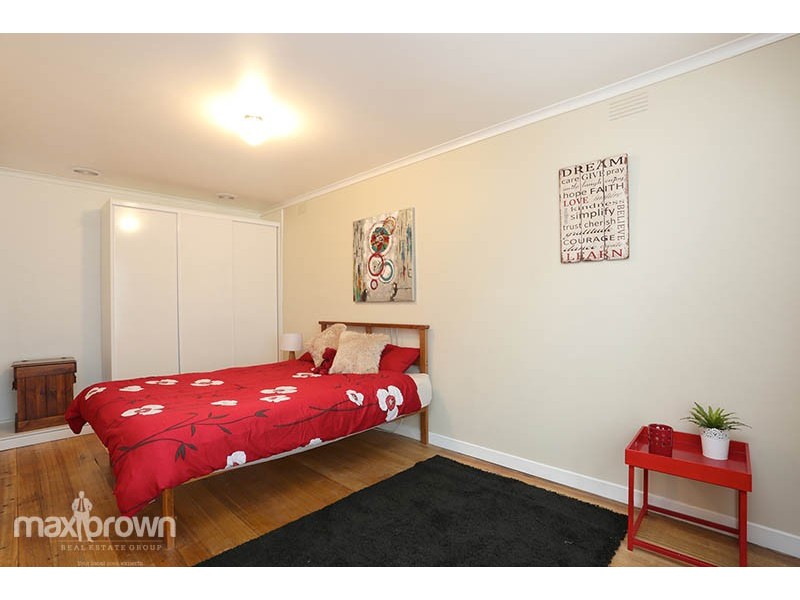 2 Peter Street, Croydon South VIC 3136