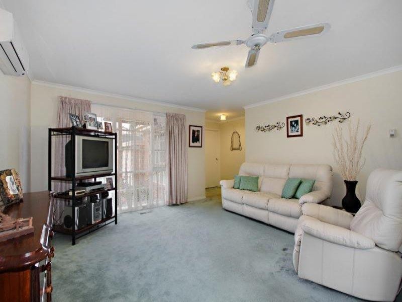 4/200 Hull Road, Mooroolbark VIC 3138