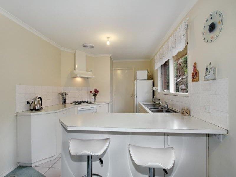 4/200 Hull Road, Mooroolbark VIC 3138