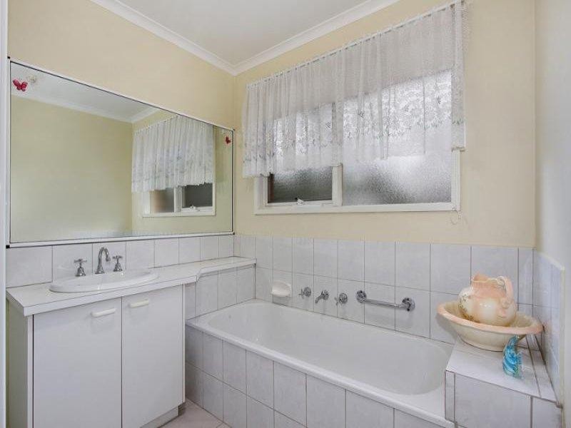 4/200 Hull Road, Mooroolbark VIC 3138