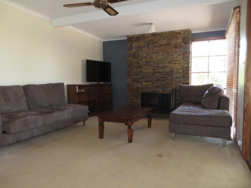 11 Sunburst Court, Mooroolbark VIC 3138