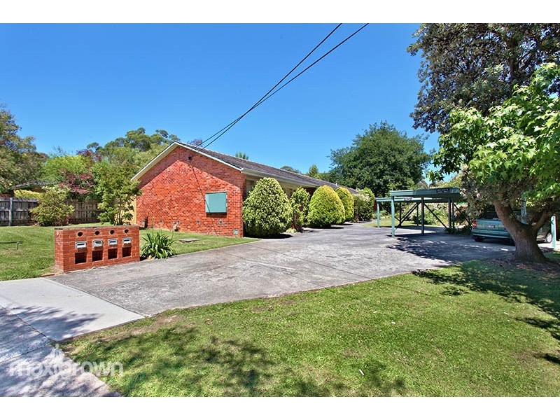 2/5 Wickham Road, Croydon VIC 3136