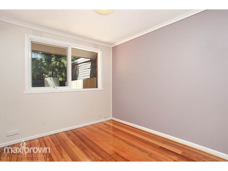 2/5 Wickham Road, Croydon VIC 3136