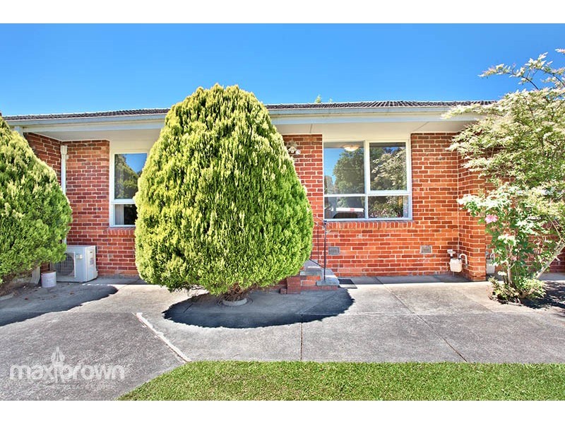 2/5 Wickham Road, Croydon VIC 3136