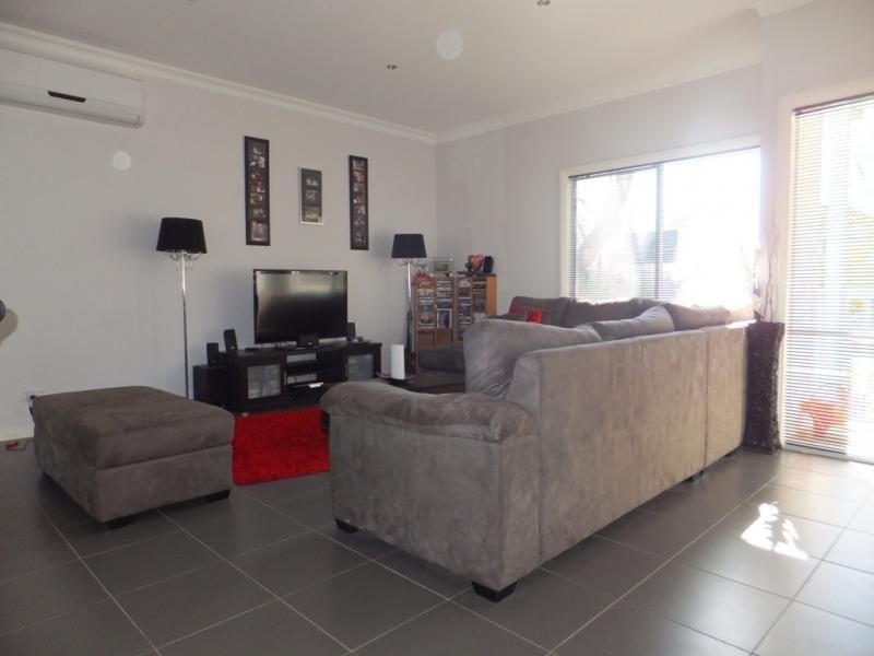 2/114 Anderson Street, Lilydale VIC 3140