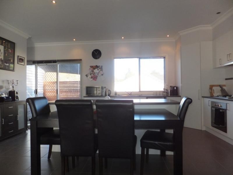 2/114 Anderson Street, Lilydale VIC 3140