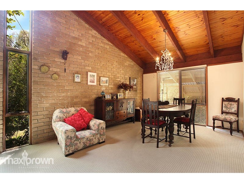 10 Nola Court, Croydon VIC 3136