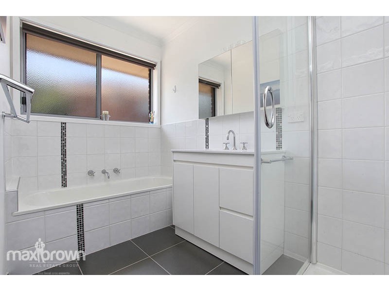 237 Manchester Road, Mooroolbark VIC 3138