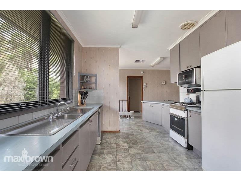 7 Inverness Court, Croydon VIC 3136