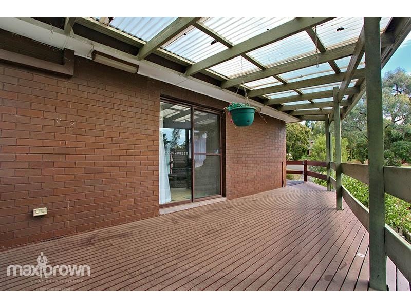 7 Inverness Court, Croydon VIC 3136