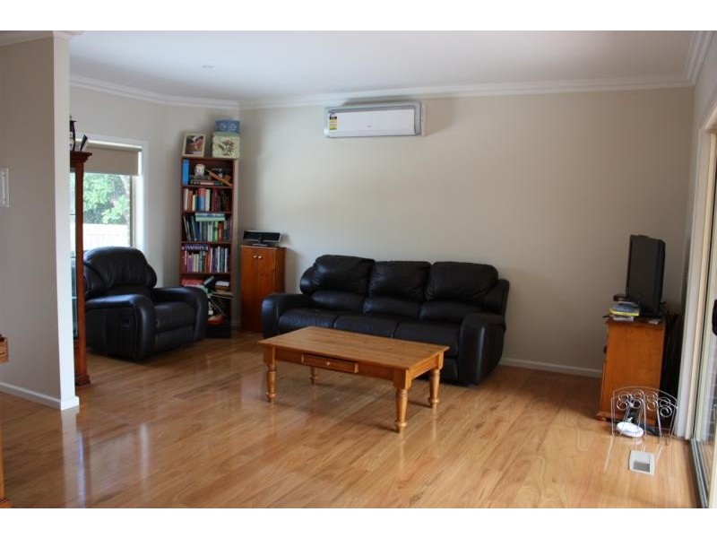 2/10 Grogan Court, Bayswater VIC 3153