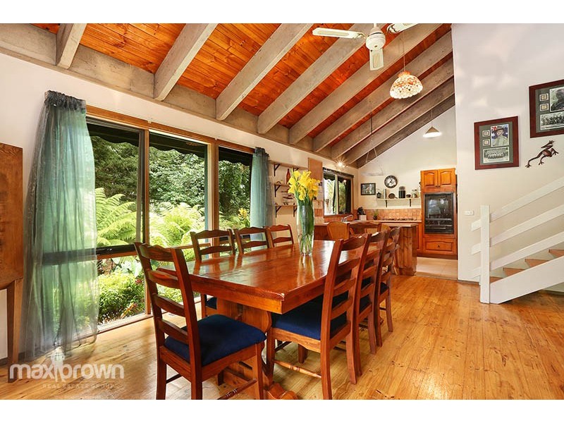 30 Beenak Road, Wandin North VIC 3139