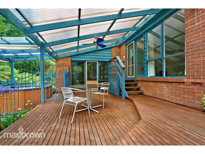 30 Beenak Road, Wandin North VIC 3139