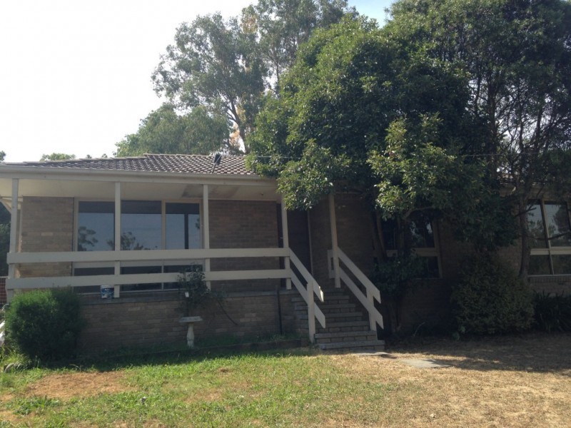 36 Station Road, Seville VIC 3139