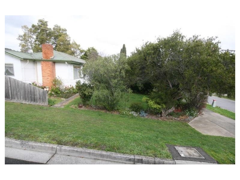 1 Gerald Street, Ferntree Gully VIC 3156