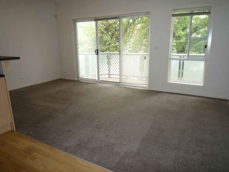 11/13-15 Hewish Road, Croydon VIC 3136