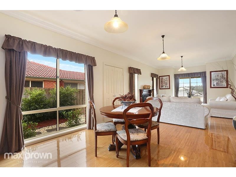 28 Pacific Drive, Mooroolbark VIC 3138