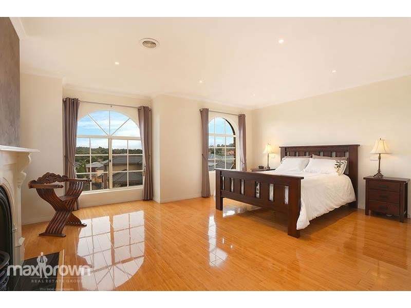 28 Pacific Drive, Mooroolbark VIC 3138