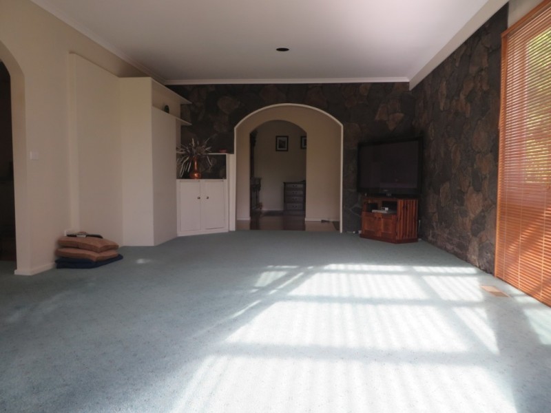 11 Sturdee Road, Donvale VIC 3111