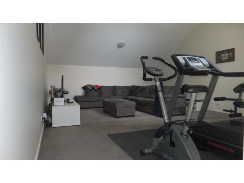 71/11-13 Hewish Road, Croydon VIC 3136