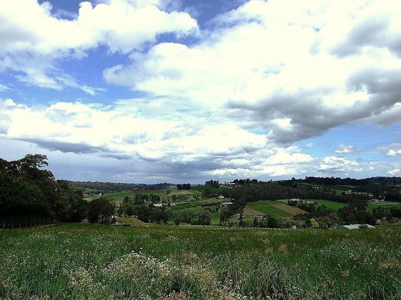 15 Koala Road, Seville VIC 3139