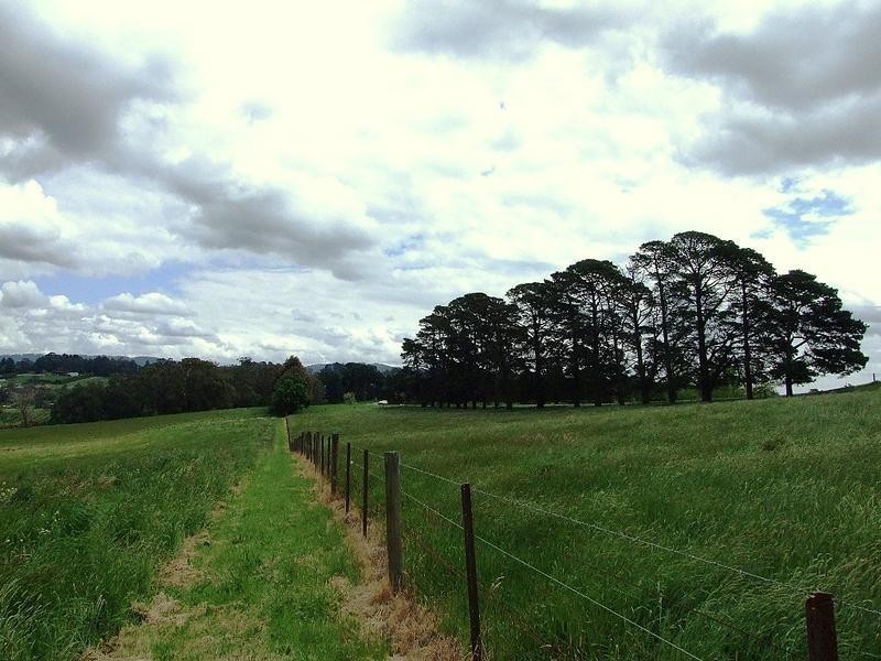 15 Koala Road, Seville VIC 3139