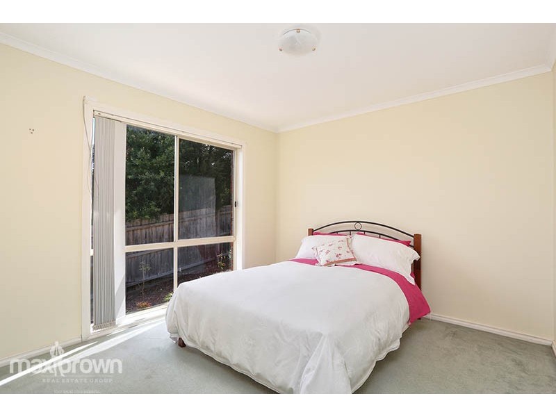4/17 Wicklow Avenue, Croydon VIC 3136