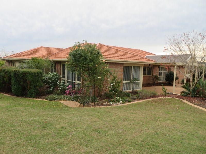 7 Defelice Place, Mooroolbark VIC 3138